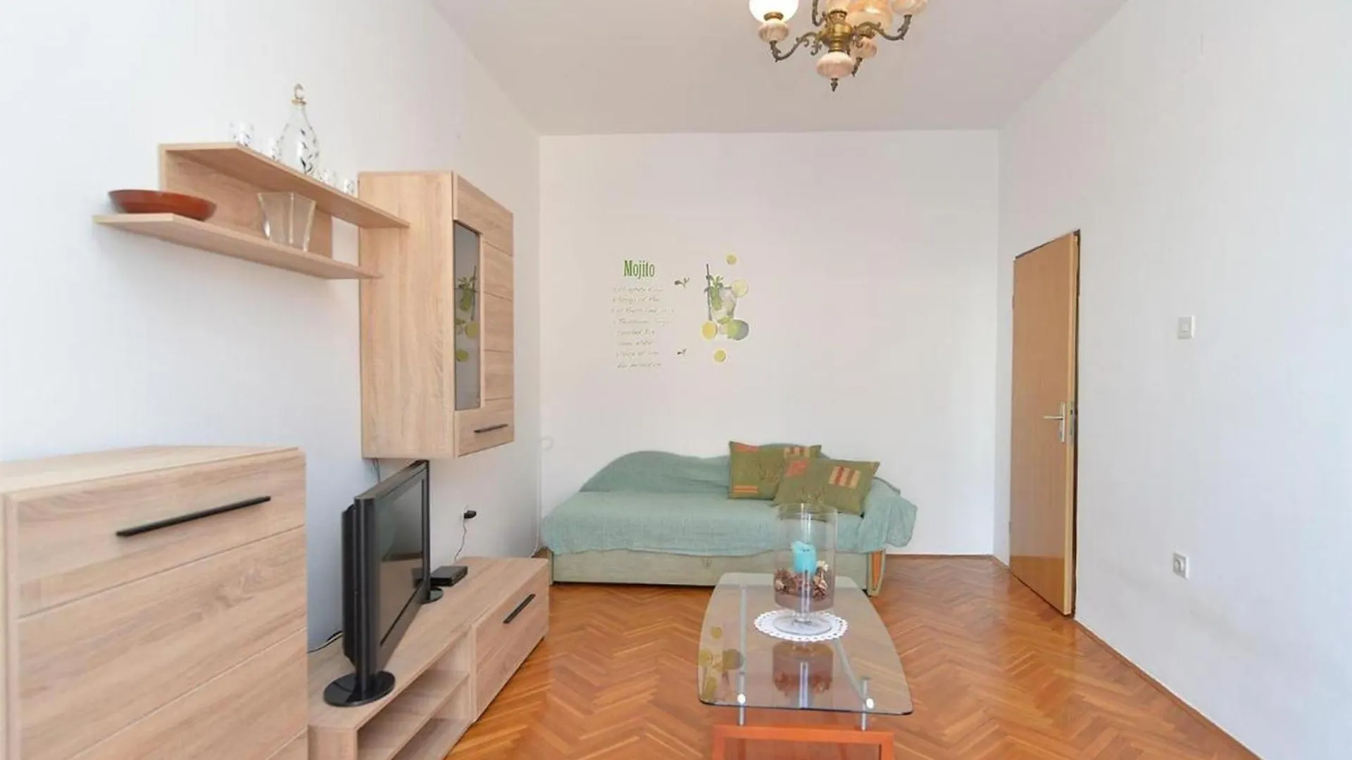 Cozy Apartment In Peroj With Terrace Kroatien
